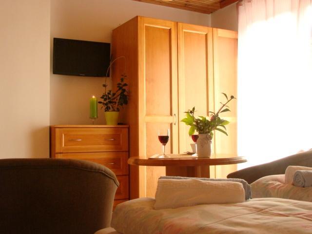 Viragoskert Apartman Hévíz Rum bild